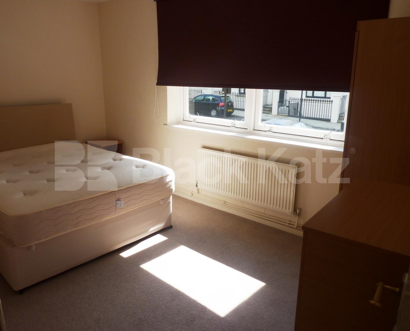 			2 Bedroom, 1 bath, 1 reception Flat			 Bloomfield Villas, WARWICK AVENUE